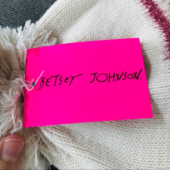 Betsey Johnson Beanie - Hat -NWT-Rainbow Stripe - Picture 8 of 8